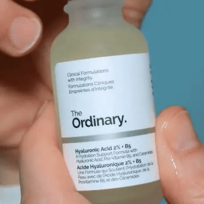 Hyaluronicw Glo: “Con Ácido Hialurónico 2% + Vitamina B5 para máxima hidratación y reparación” 💧✨